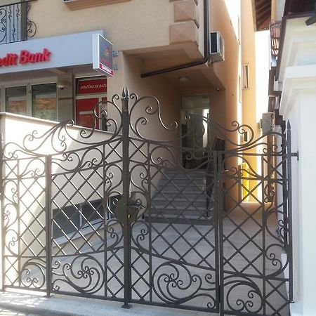Park Srce Apartments أراندجيلوفاك المظهر الخارجي الصورة