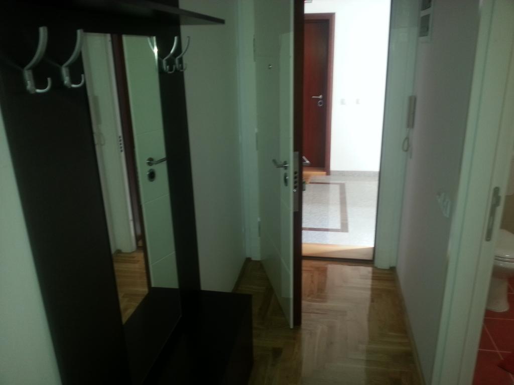 Park Srce Apartments أراندجيلوفاك الغرفة الصورة